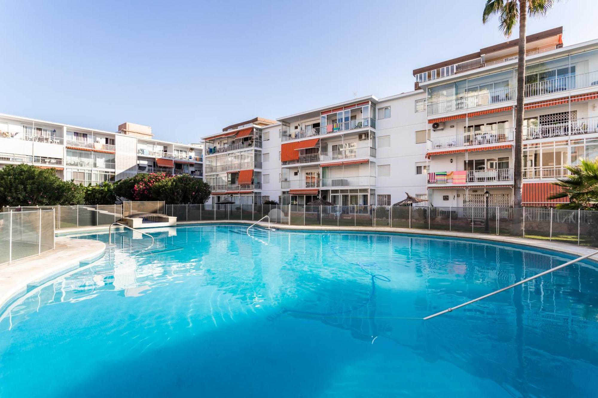 Sur Suites Porlamar Фуэнхирола Экстерьер фото