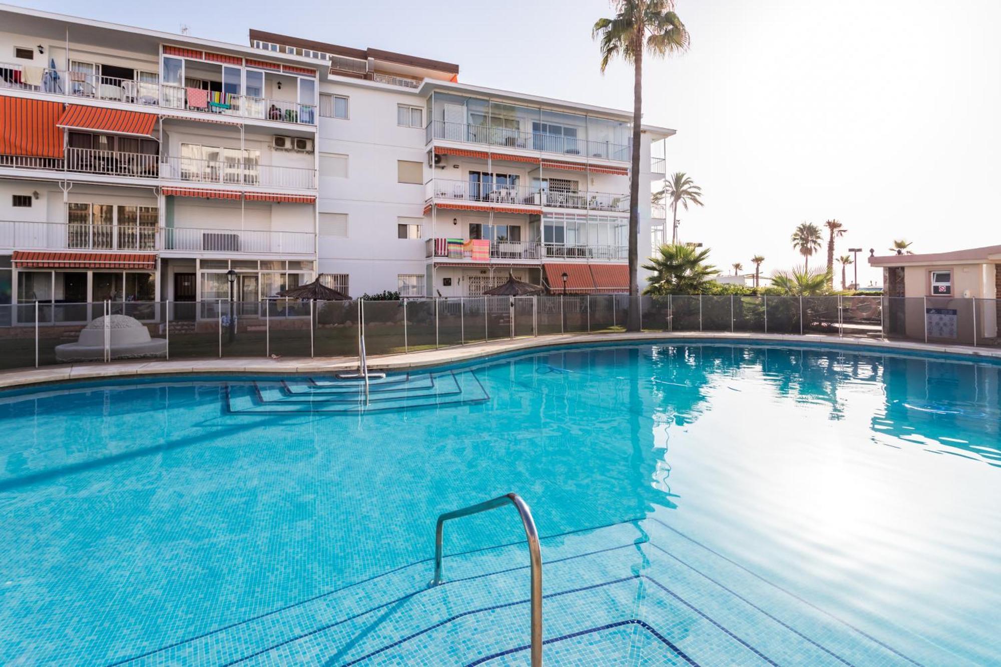Sur Suites Porlamar Фуэнхирола Экстерьер фото